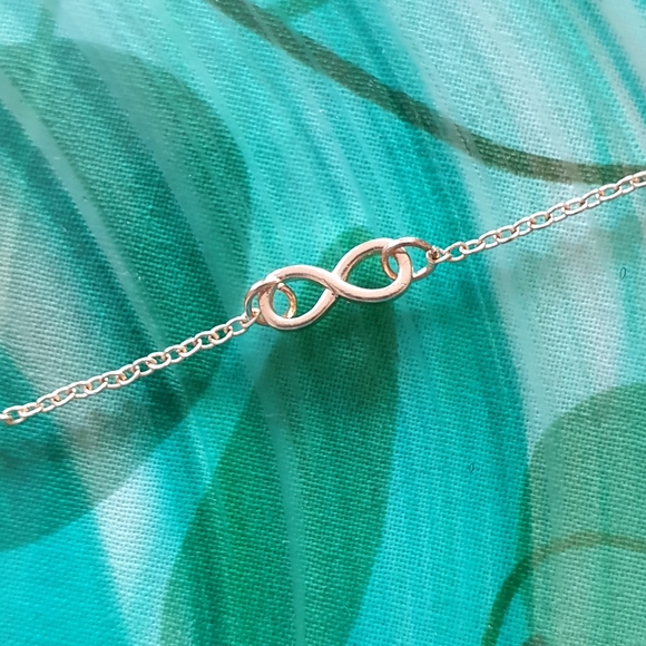 Goldplated Eternity Pendant on Chain - Picture 2 of 3